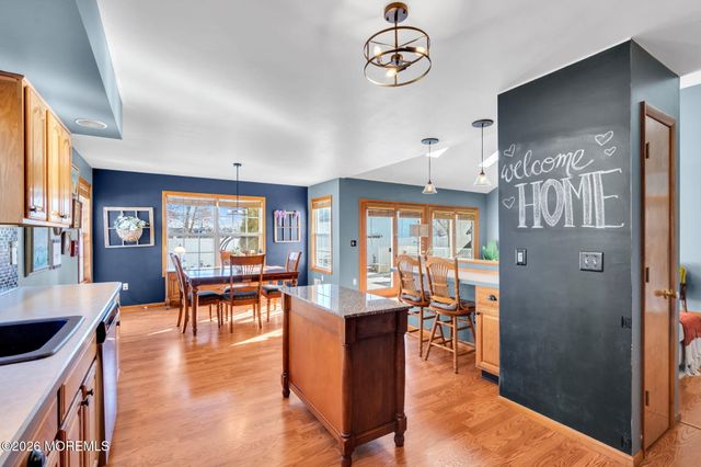 745 Surf Avenue, Beachwood, NJ 08722