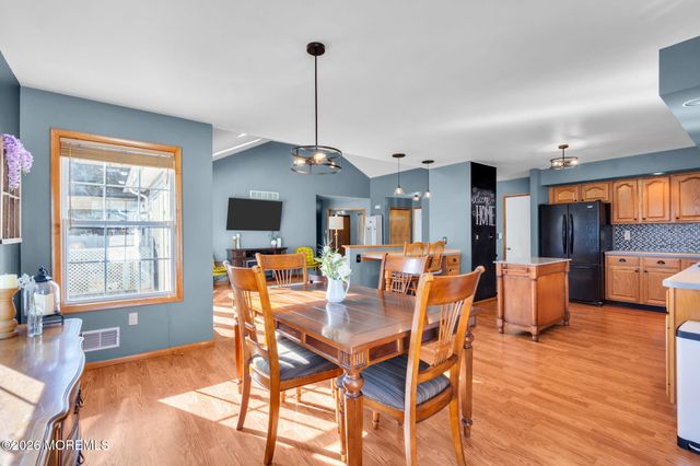 745 Surf Avenue, Beachwood, NJ 08722