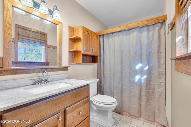 745 Surf Avenue, Beachwood, NJ 08722