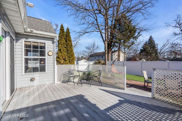745 Surf Avenue, Beachwood, NJ 08722