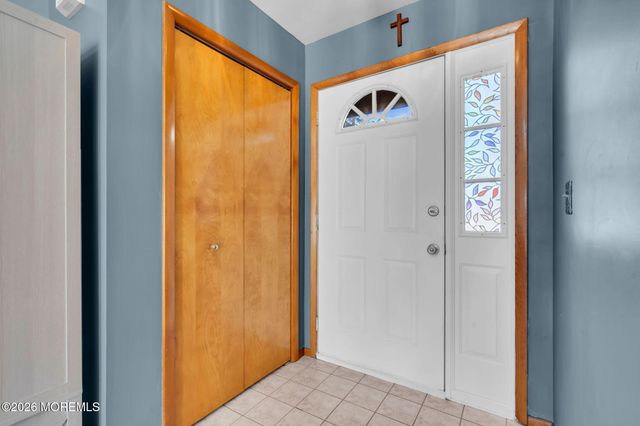 745 Surf Avenue, Beachwood, NJ 08722