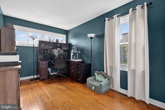47 WABANK RD, Millersville, PA 17551