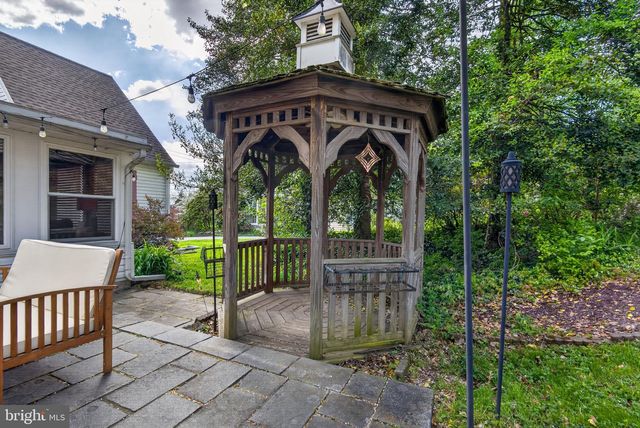 47 WABANK RD, Millersville, PA 17551
