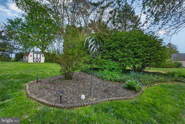 47 WABANK RD, Millersville, PA 17551