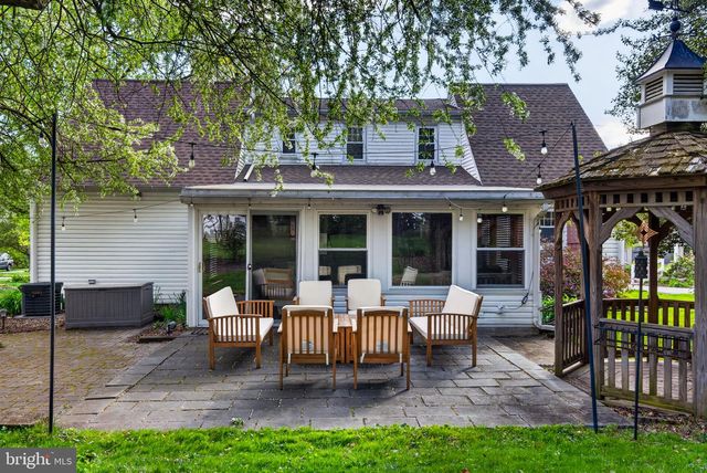 47 WABANK RD, Millersville, PA 17551