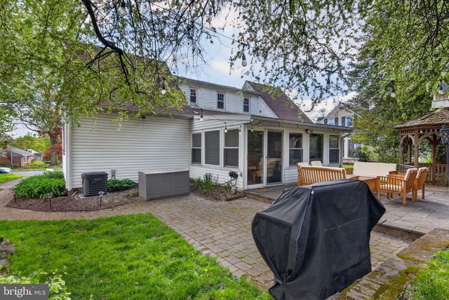 47 WABANK RD, Millersville, PA 17551