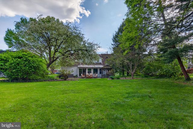 47 WABANK RD, Millersville, PA 17551