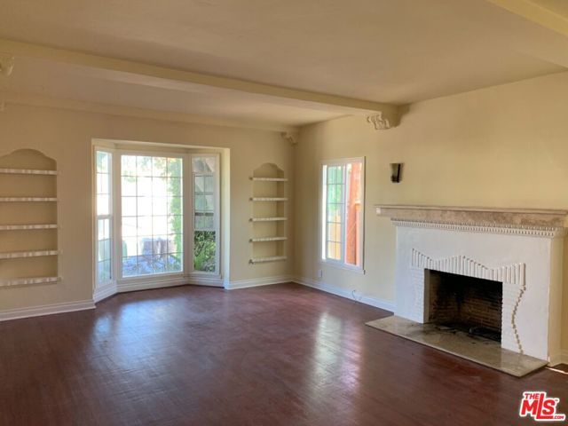 931 S Holt Avenue, Los Angeles, CA 90035