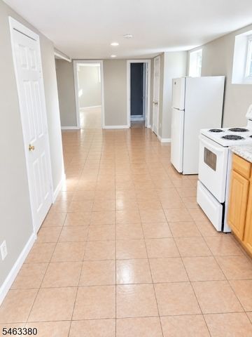 623 Sandford Ave, Newark City, NJ 07106