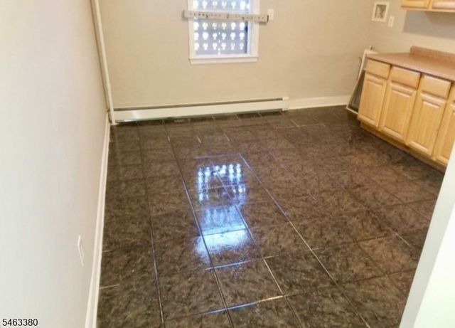 623 Sandford Ave, Newark City, NJ 07106