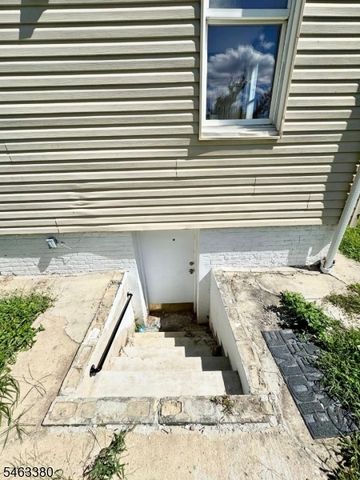 623 Sandford Ave, Newark City, NJ 07106