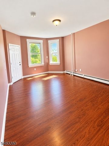 623 Sandford Ave, Newark City, NJ 07106