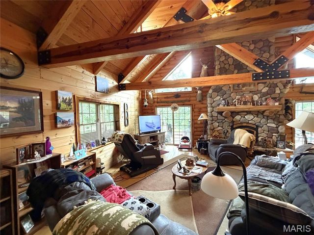 10231 Old 8 D, Mineral Point, MO 63660