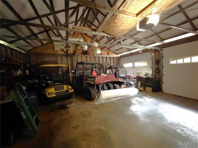 10231 Old 8 D, Mineral Point, MO 63660