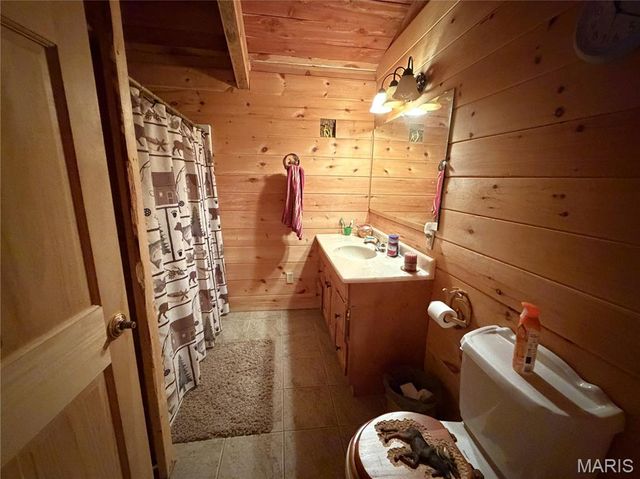 10231 Old 8 D, Mineral Point, MO 63660