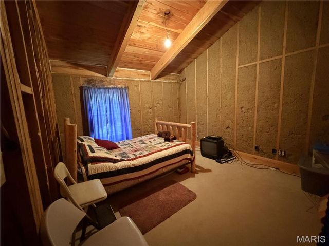 10231 Old 8 D, Mineral Point, MO 63660