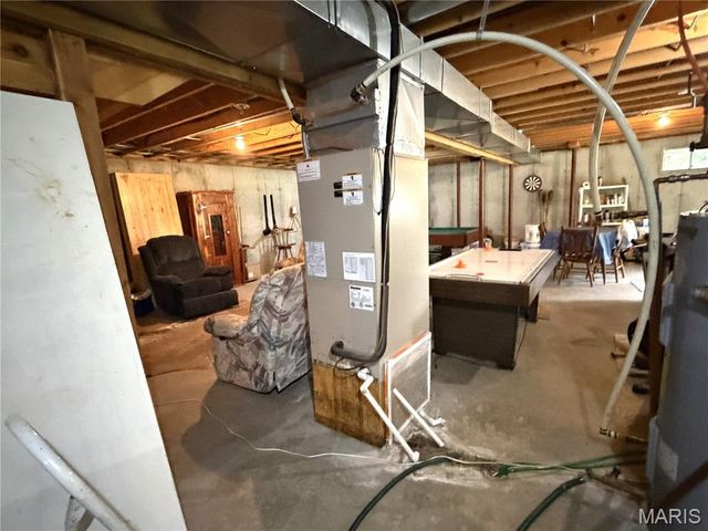 10231 Old 8 D, Mineral Point, MO 63660