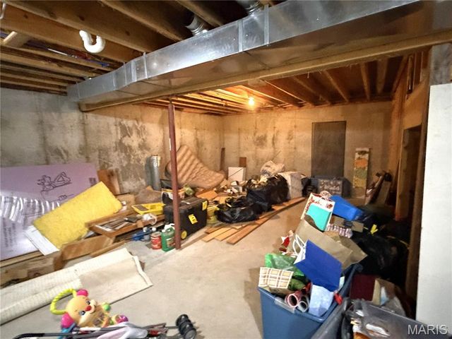 10231 Old 8 D, Mineral Point, MO 63660