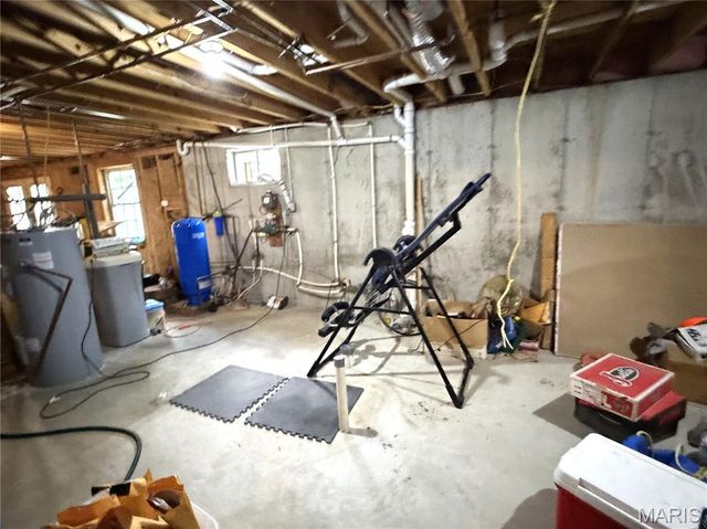 10231 Old 8 D, Mineral Point, MO 63660