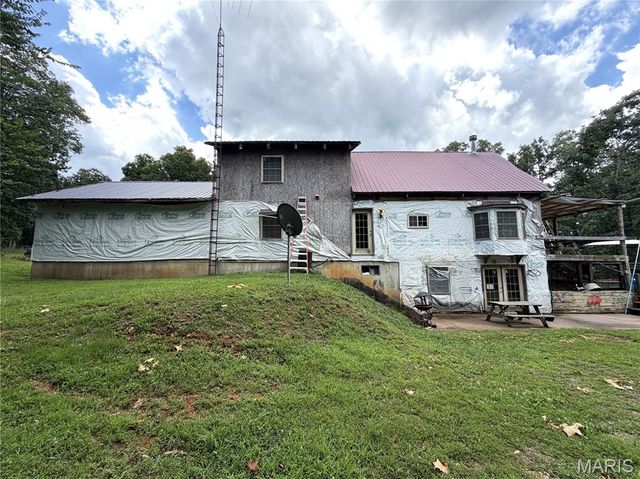 10231 Old 8 D, Mineral Point, MO 63660