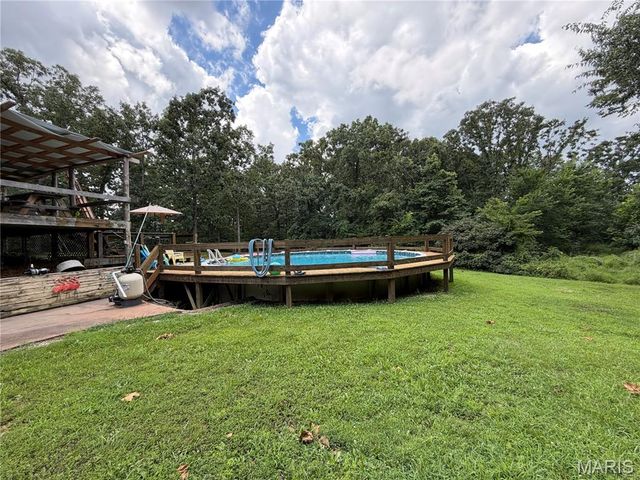 10231 Old 8 D, Mineral Point, MO 63660