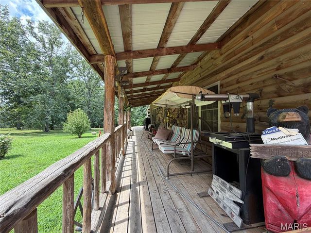 10231 Old 8 D, Mineral Point, MO 63660