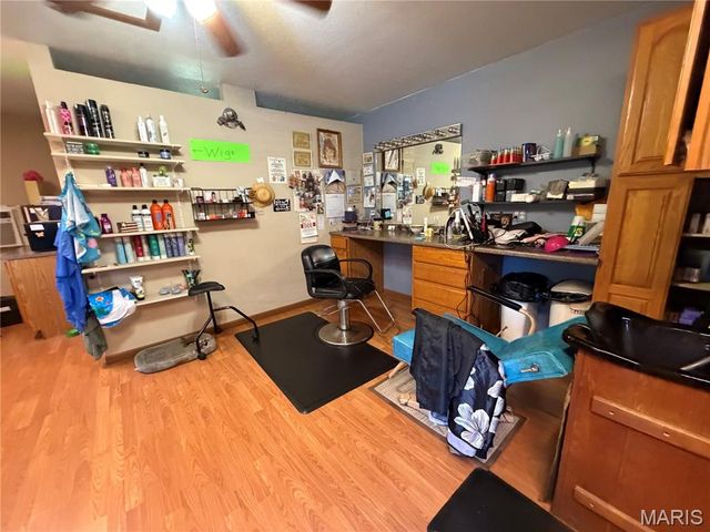 10231 Old 8 D, Mineral Point, MO 63660