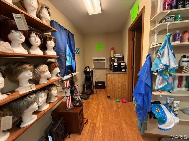 10231 Old 8 D, Mineral Point, MO 63660