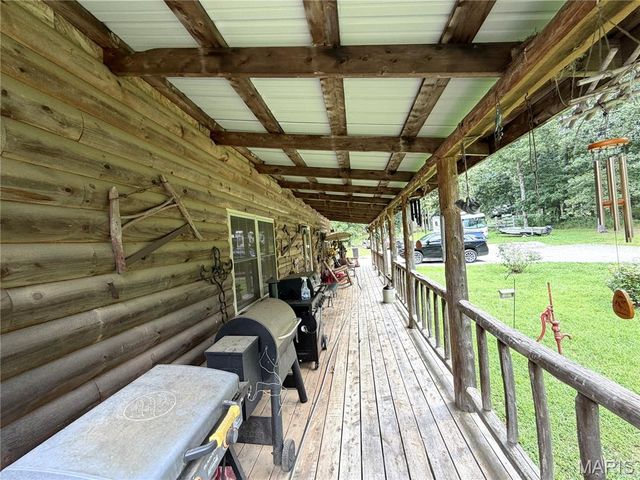 10231 Old 8 D, Mineral Point, MO 63660
