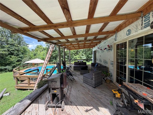 10231 Old 8 D, Mineral Point, MO 63660