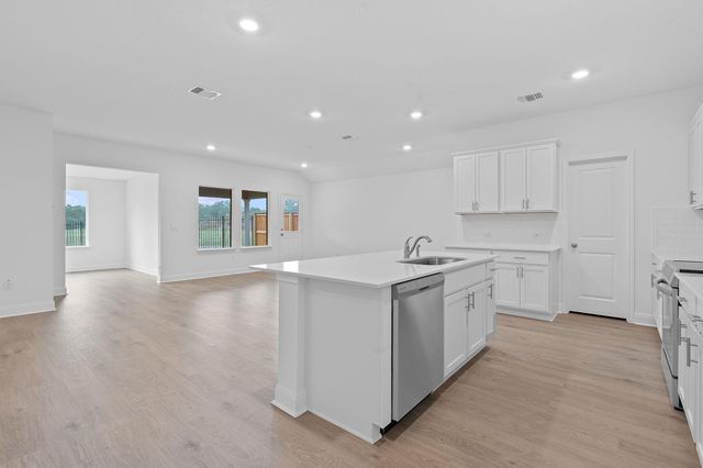 409 Rivers Edge DR, Georgetown, TX 78628