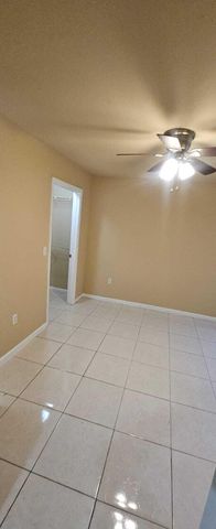 4767 Via Palm Lakes 201, West Palm Beach, FL 33417