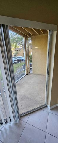 4767 Via Palm Lakes 201, West Palm Beach, FL 33417