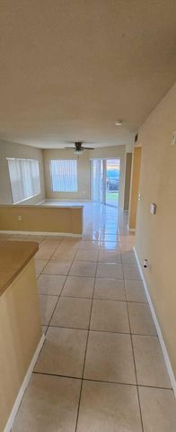4767 Via Palm Lakes 201, West Palm Beach, FL 33417