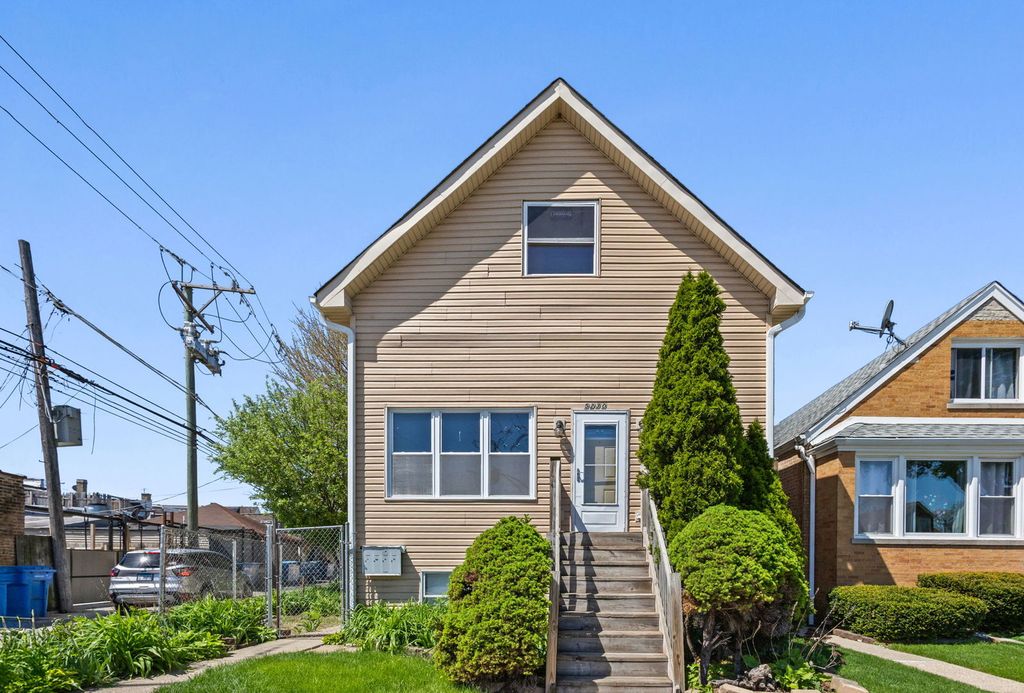 5230 S Lockwood Avenue, Chicago, IL 60638
