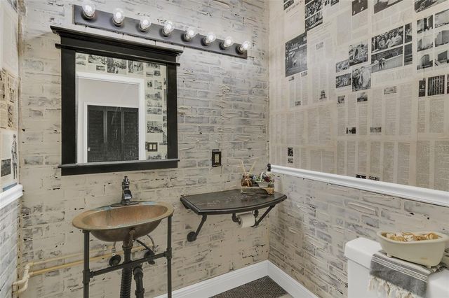 8021 MOONLIGHT LANE, New Port Richey, FL 34654