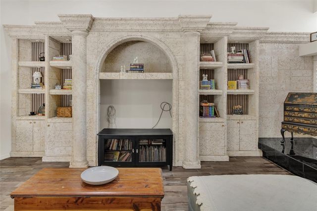 8021 MOONLIGHT LANE, New Port Richey, FL 34654