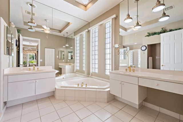 7964 Via Villagio, West Palm Beach, FL 33412