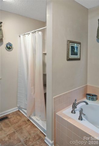 1861 Plaza Drive, Hickory, NC 28602