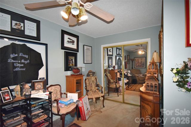 1861 Plaza Drive, Hickory, NC 28602