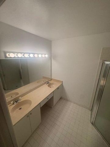 1734 W Sanderling Lane 2, Fort Pierce, FL 34982