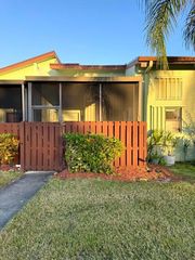 1734 W Sanderling Lane 2, Fort Pierce, FL 34982