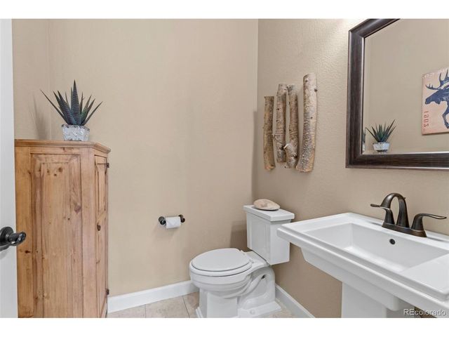 5577 Water Oak Cir, Castle Rock, CO 80108