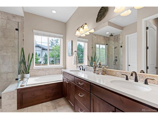 5577 Water Oak Cir, Castle Rock, CO 80108