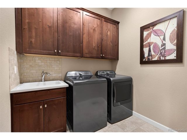 5577 Water Oak Cir, Castle Rock, CO 80108