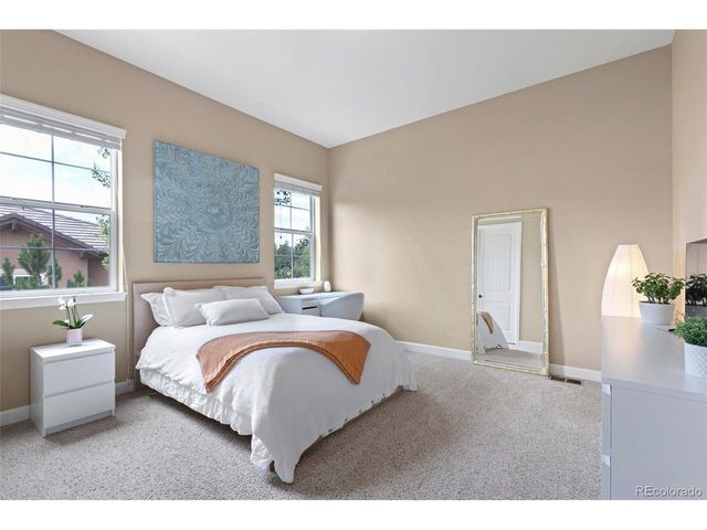 5577 Water Oak Cir, Castle Rock, CO 80108