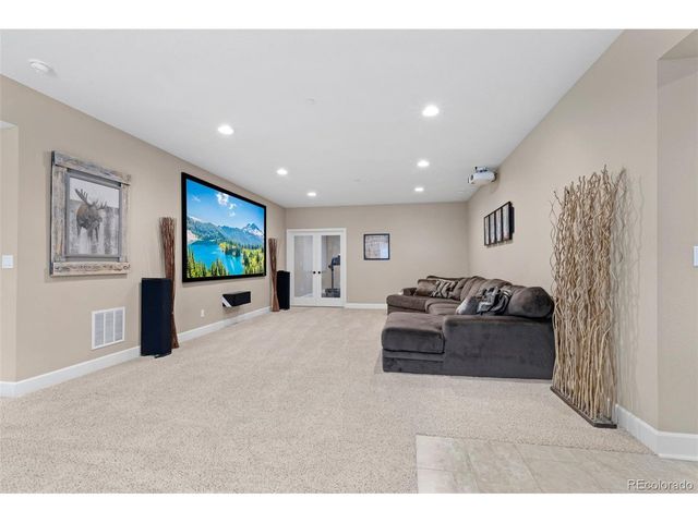 5577 Water Oak Cir, Castle Rock, CO 80108
