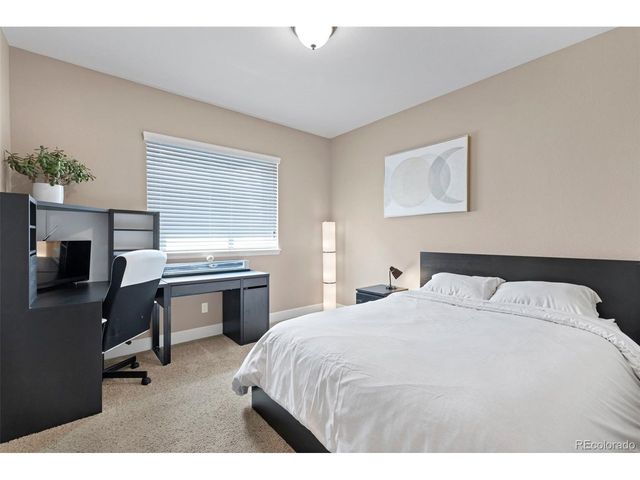 5577 Water Oak Cir, Castle Rock, CO 80108