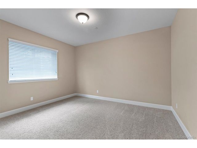 5577 Water Oak Cir, Castle Rock, CO 80108