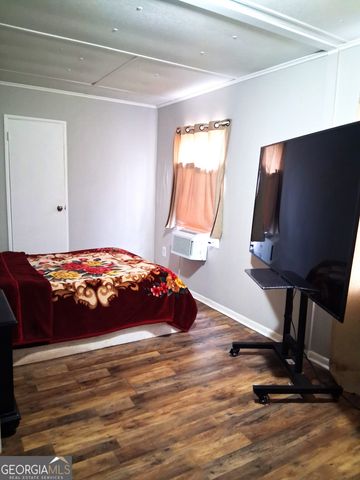 2732 Village Green Lane, Macon, GA 31206